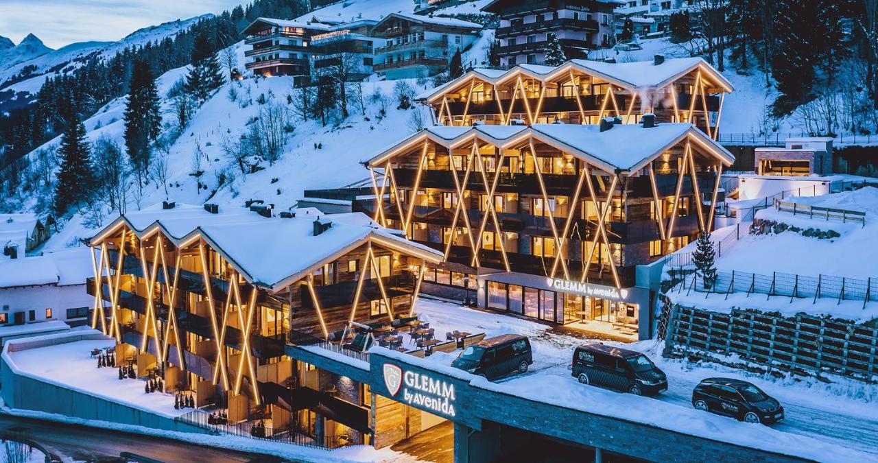 Glemm By Avenida Superior Hotel & Residences Saalbach-Hinterglemm Extérieur photo