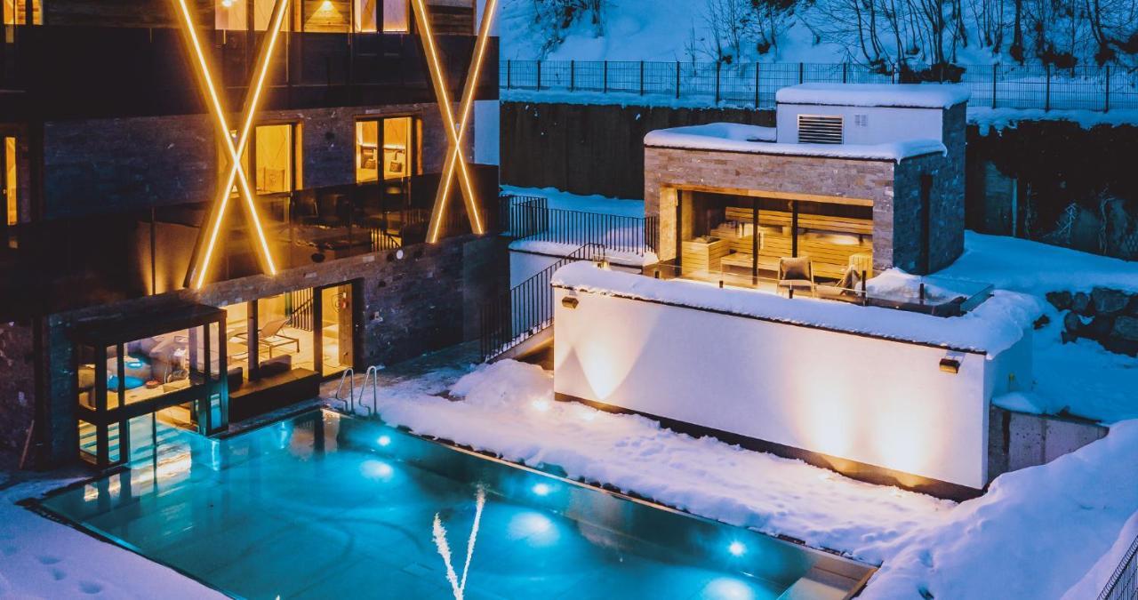 Glemm By Avenida Superior Hotel & Residences Saalbach-Hinterglemm Extérieur photo