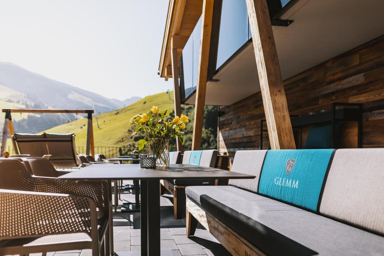 Glemm By Avenida Superior Hotel & Residences Saalbach-Hinterglemm Extérieur photo