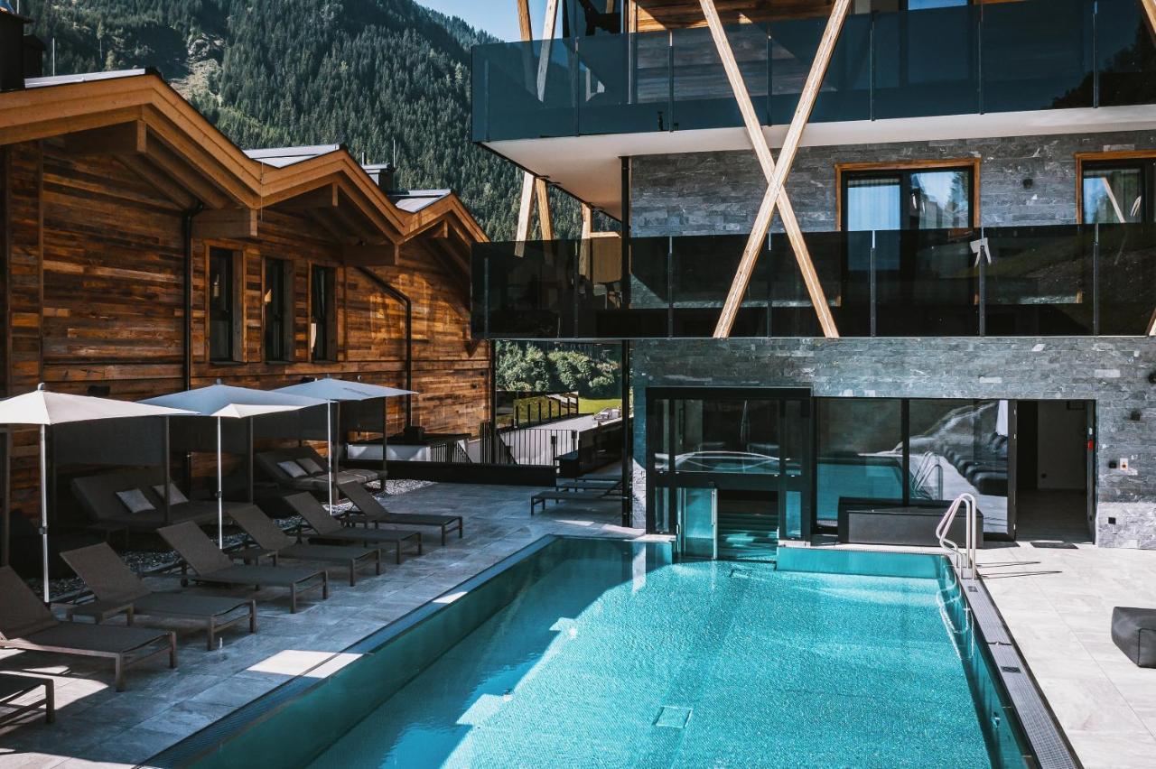 Glemm By Avenida Superior Hotel & Residences Saalbach-Hinterglemm Extérieur photo