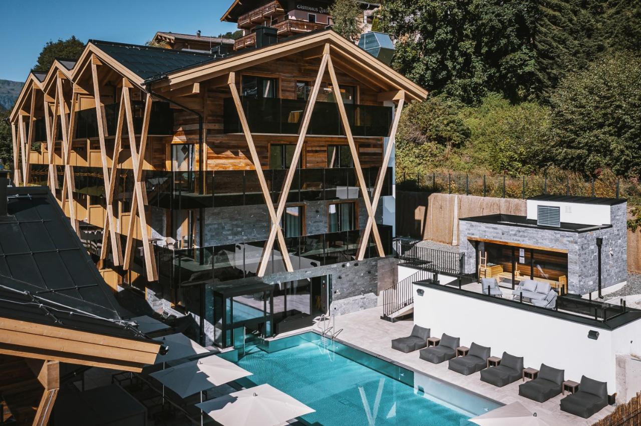 Glemm By Avenida Superior Hotel & Residences Saalbach-Hinterglemm Extérieur photo